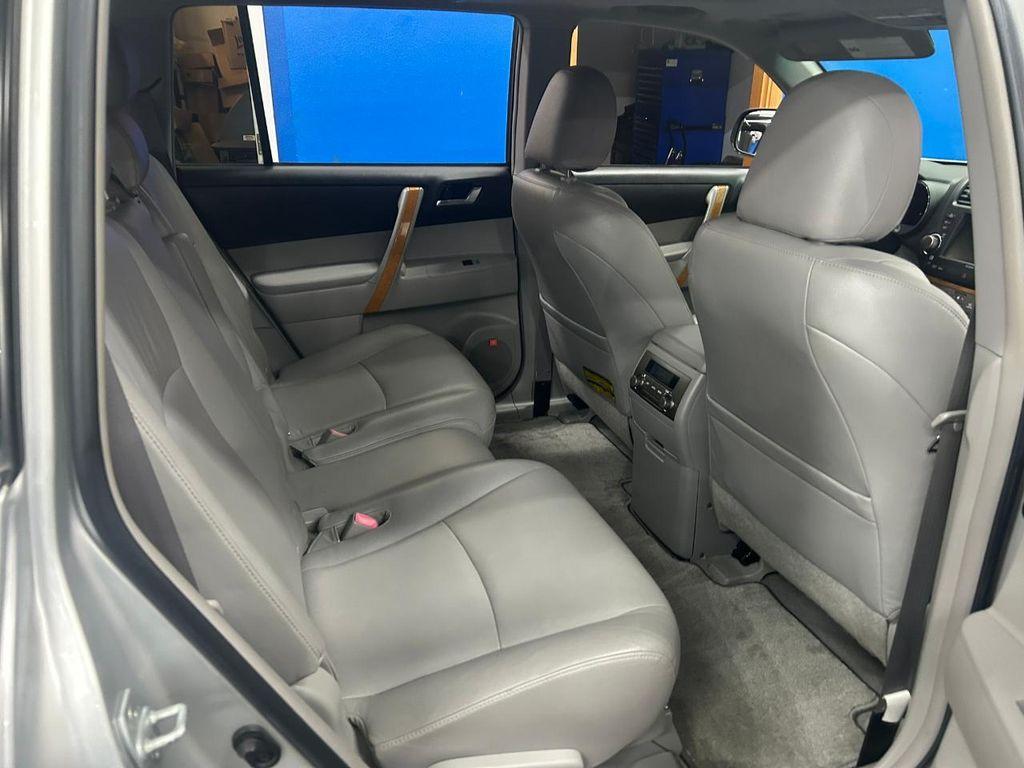 used 2008 Toyota Highlander Hybrid car, priced at $12,995