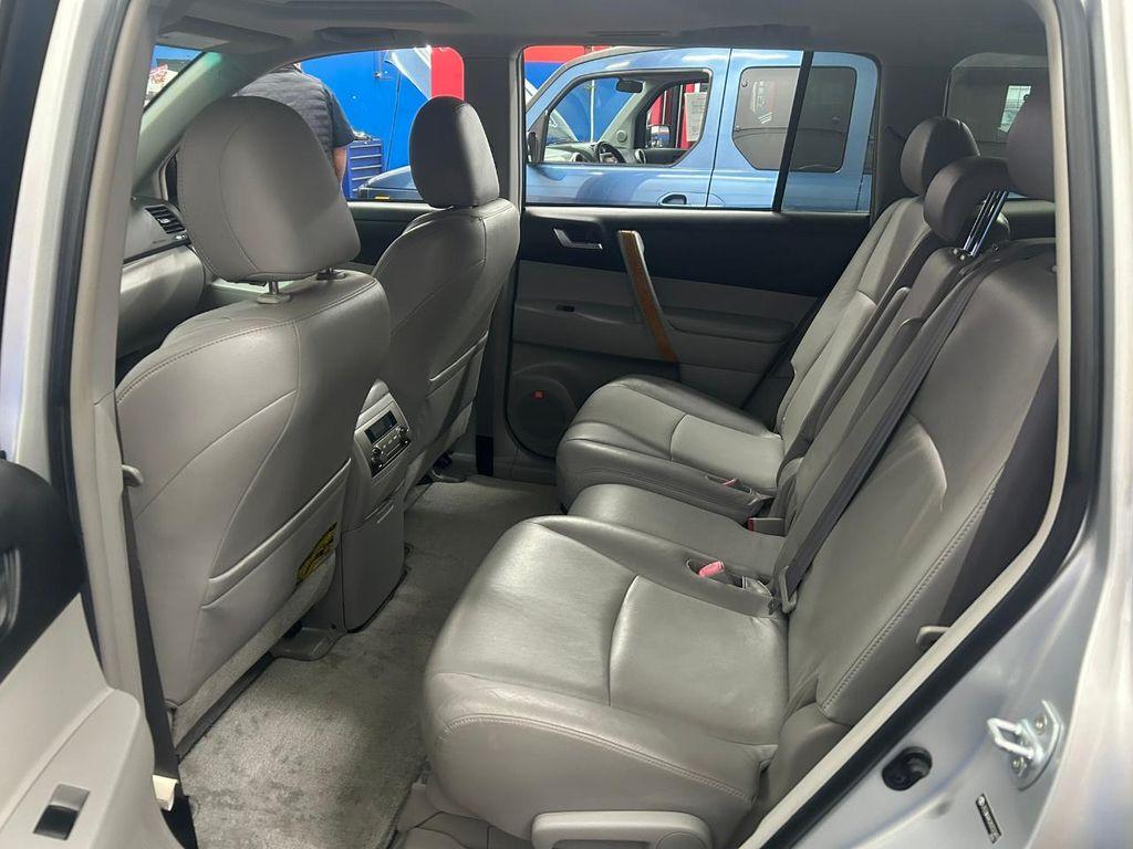 used 2008 Toyota Highlander Hybrid car, priced at $12,995