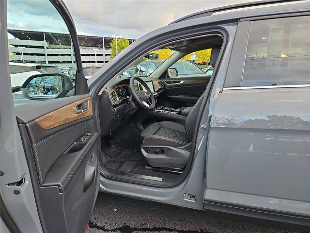 new 2026 Volkswagen Atlas car, priced at $45,162