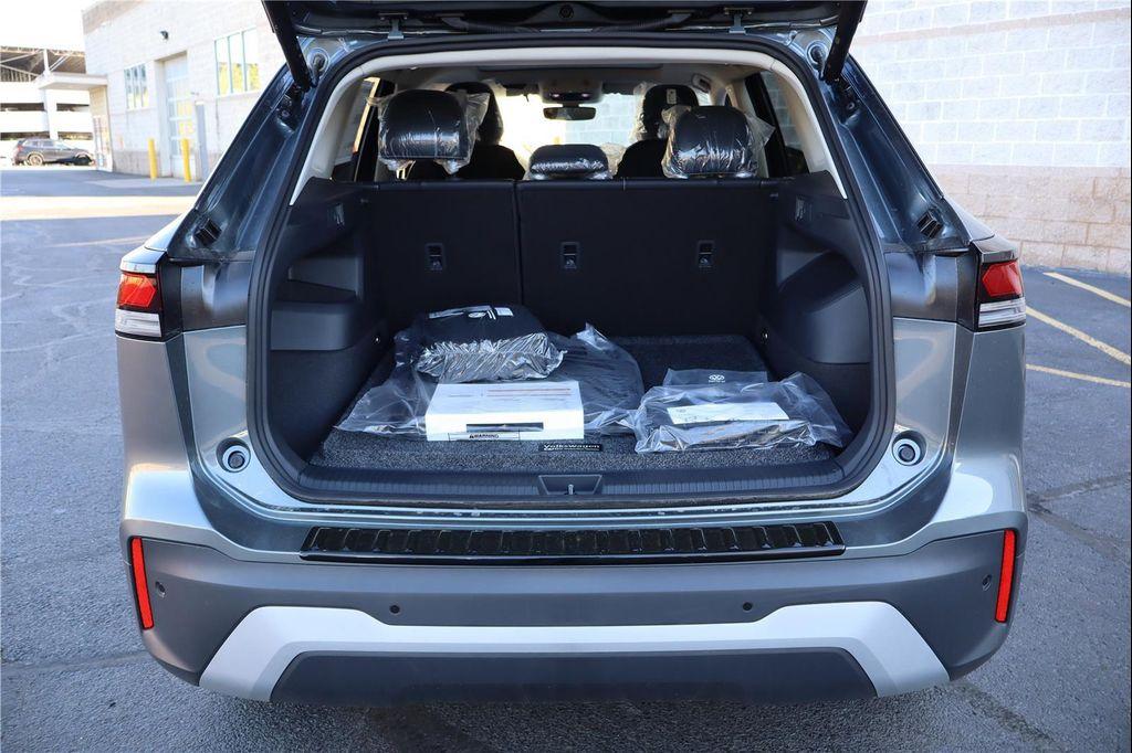 new 2026 Volkswagen Tiguan car, priced at $33,657
