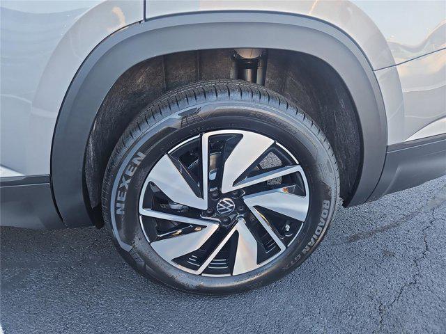 new 2026 Volkswagen Atlas car, priced at $44,811