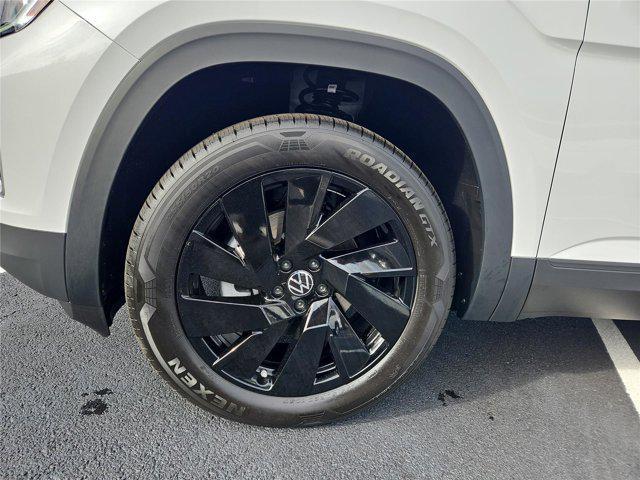 new 2026 Volkswagen Atlas car, priced at $45,760