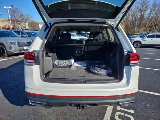 new 2026 Volkswagen Atlas car, priced at $48,054