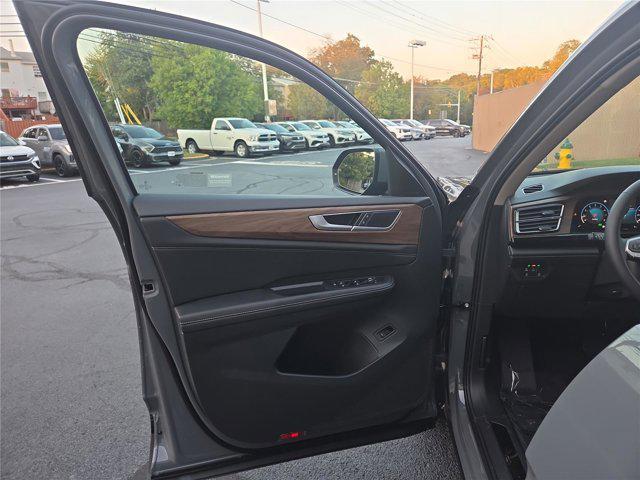 new 2026 Volkswagen Atlas car, priced at $47,343