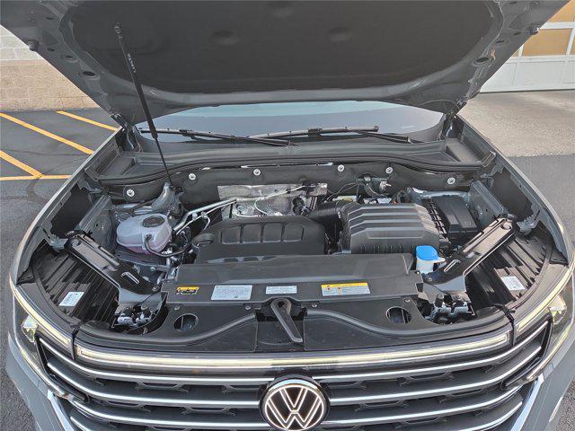 new 2026 Volkswagen Atlas car, priced at $47,343