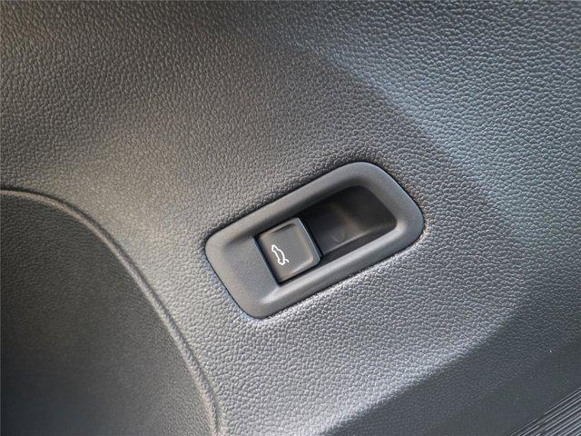 new 2026 Volkswagen Atlas car, priced at $47,343