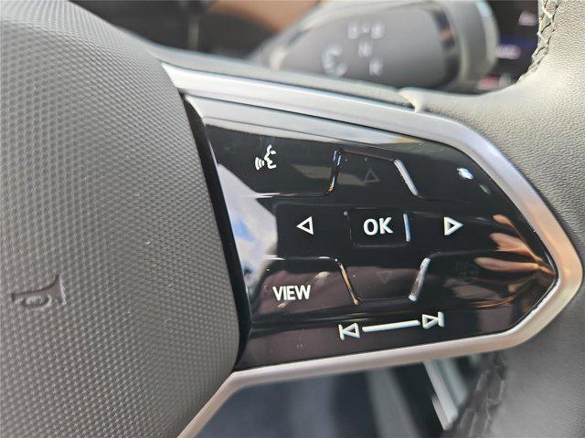 new 2025 Volkswagen ID.4 car, priced at $39,410