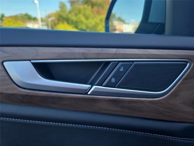 new 2026 Volkswagen Atlas car, priced at $38,928