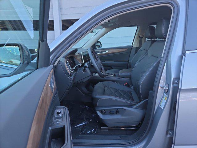 new 2026 Volkswagen Atlas car, priced at $38,928