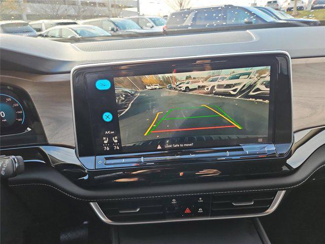 new 2026 Volkswagen Atlas car, priced at $39,372