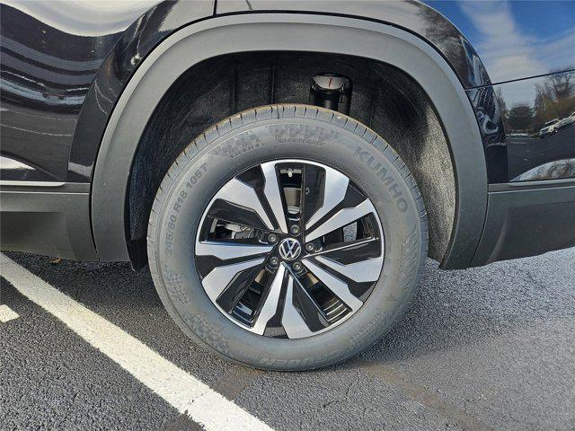 new 2026 Volkswagen Atlas car, priced at $39,372