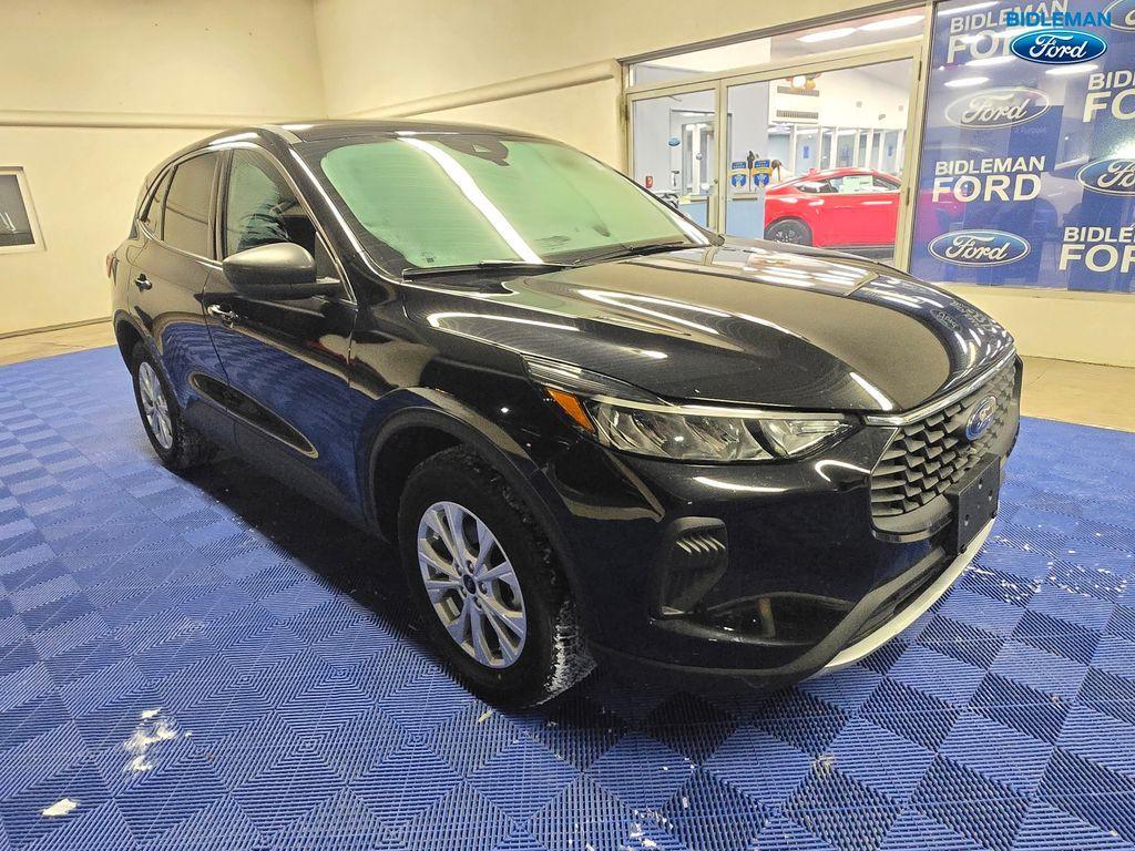 used 2024 Ford Escape car, priced at $20,000