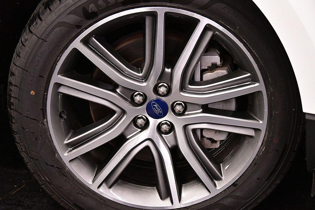 used 2022 Ford Edge car, priced at $28,995
