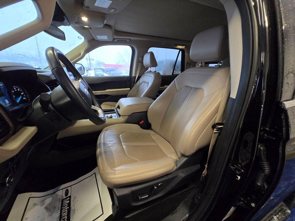 used 2024 Ford Expedition car, priced at $49,000