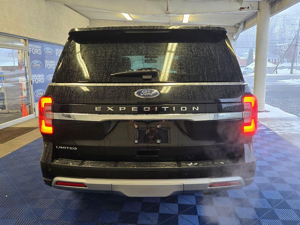 used 2024 Ford Expedition car, priced at $49,000