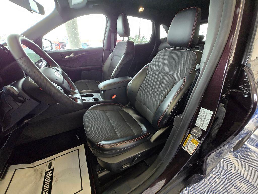 used 2023 Ford Escape car, priced at $22,547