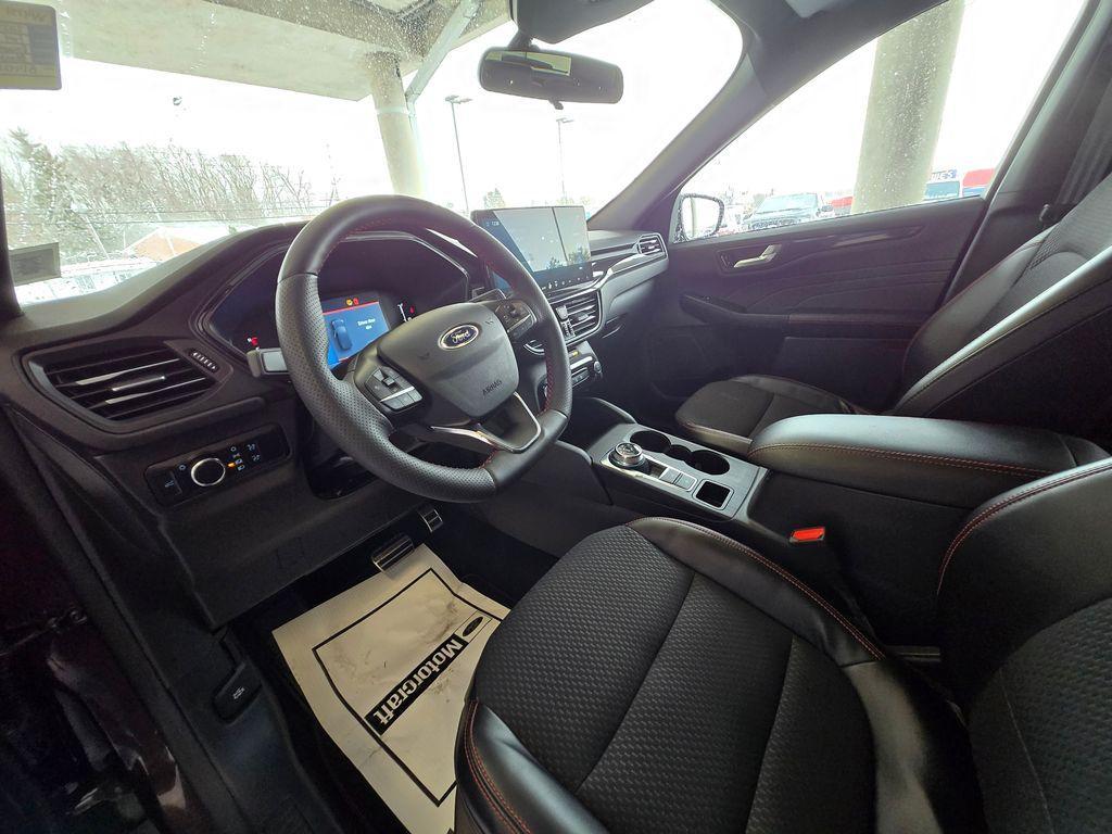 used 2023 Ford Escape car, priced at $22,547