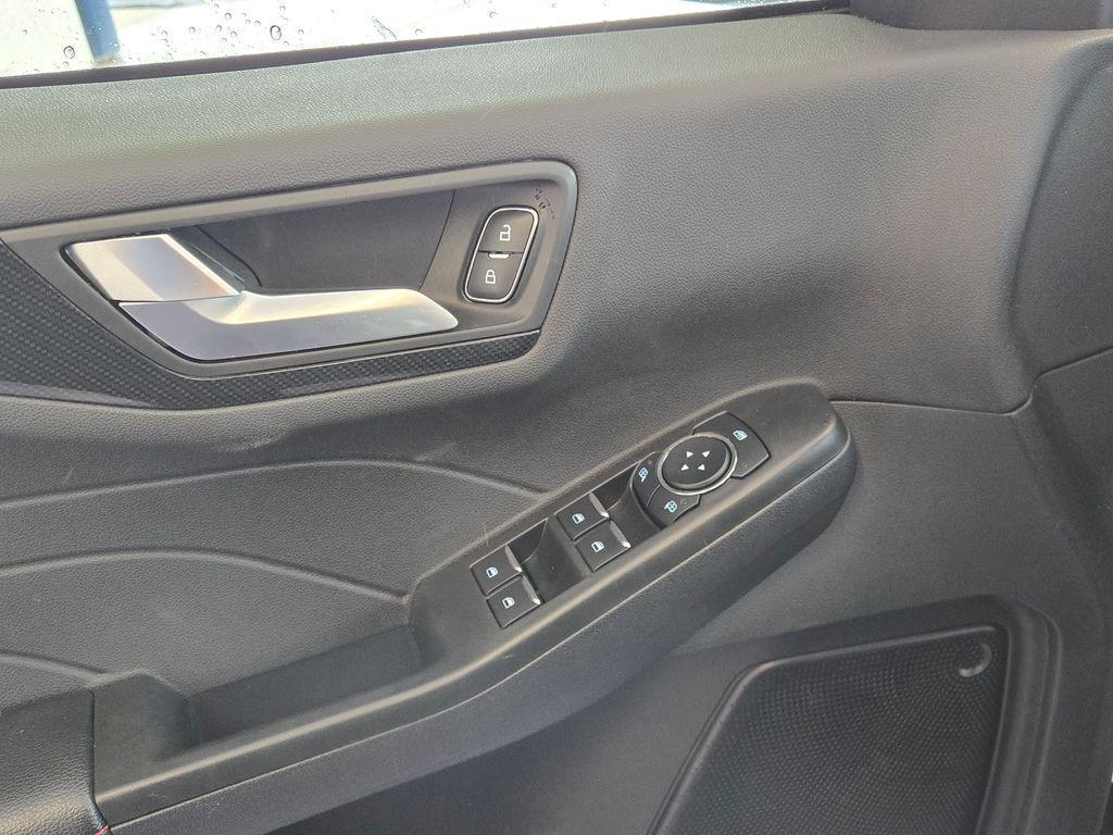 used 2023 Ford Escape car, priced at $22,547