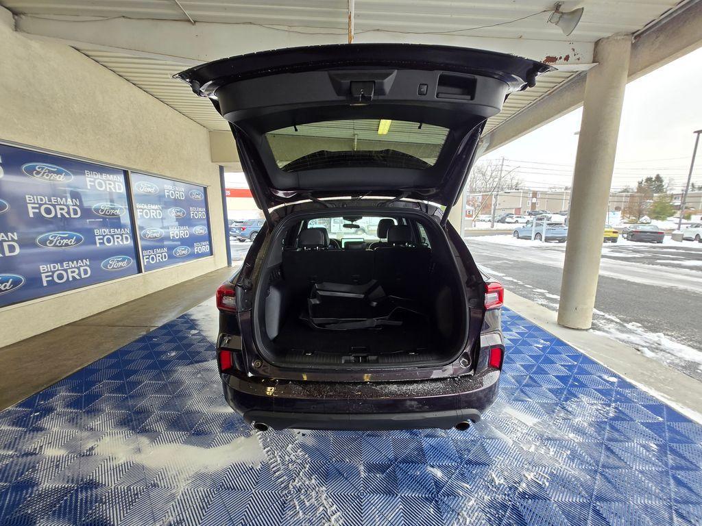 used 2023 Ford Escape car, priced at $22,547