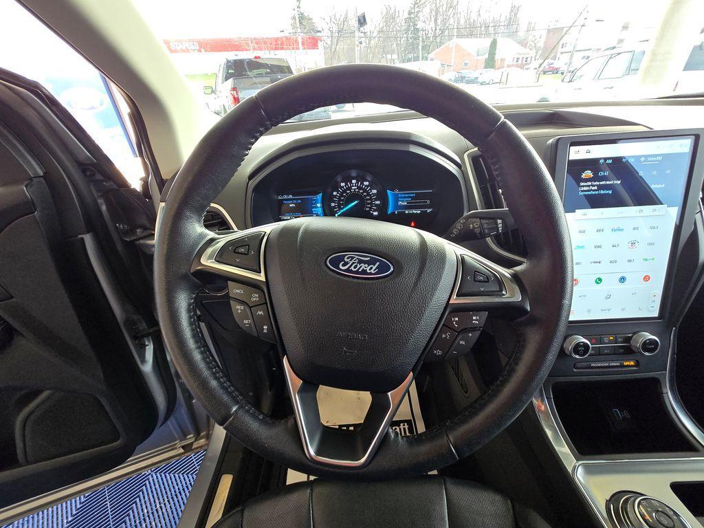 used 2022 Ford Edge car, priced at $28,445
