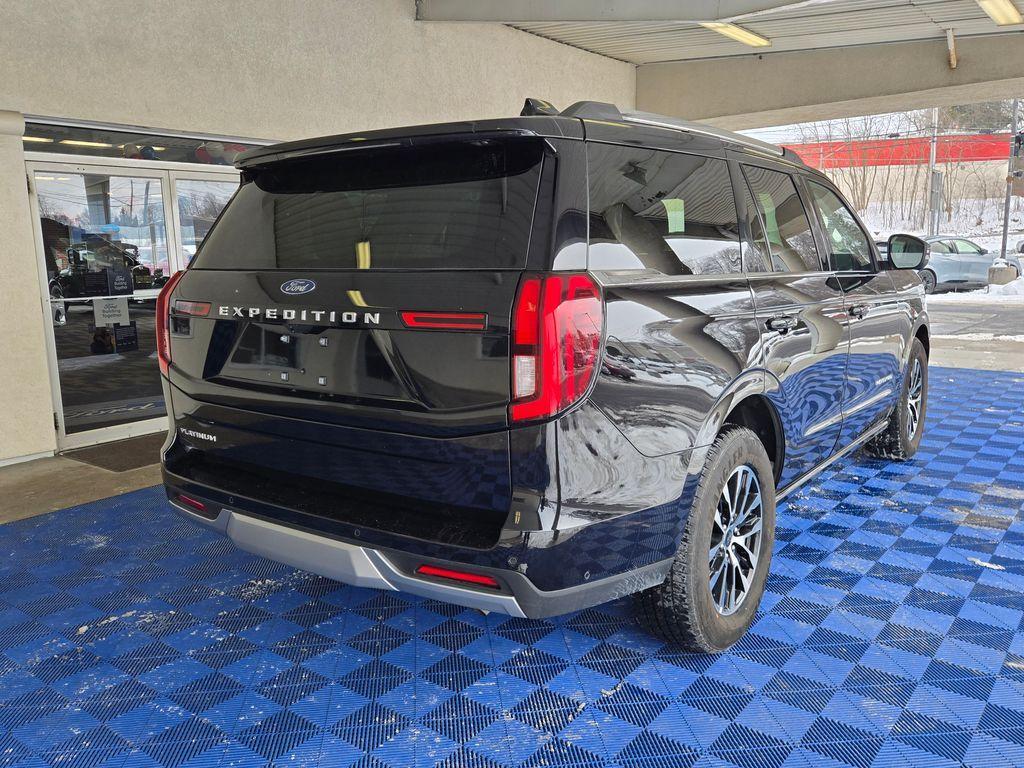 used 2025 Ford Expedition car, priced at $70,000