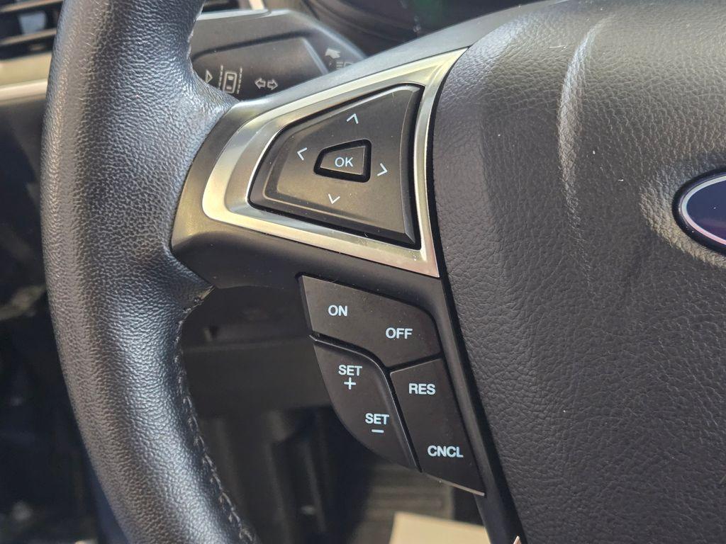 used 2022 Ford Edge car, priced at $25,000