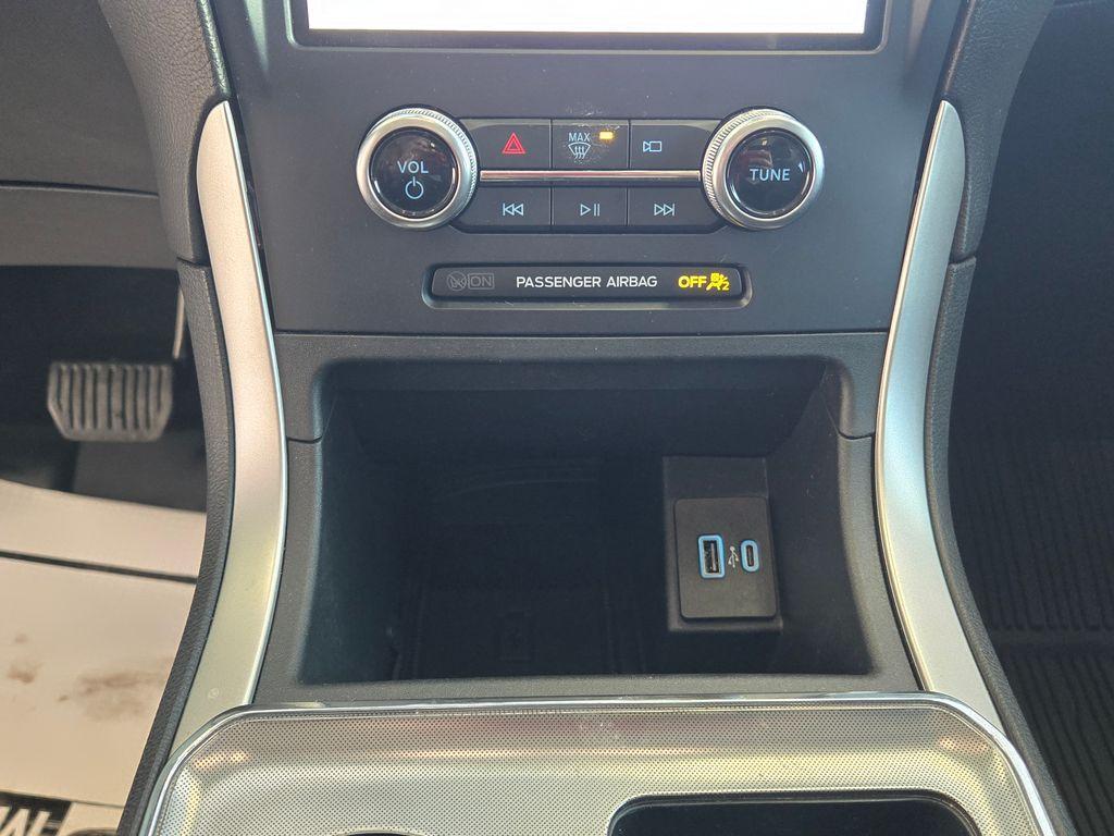 used 2022 Ford Edge car, priced at $26,463