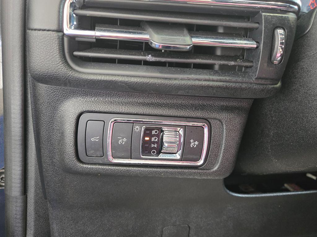 used 2022 Lincoln Corsair car, priced at $31,000