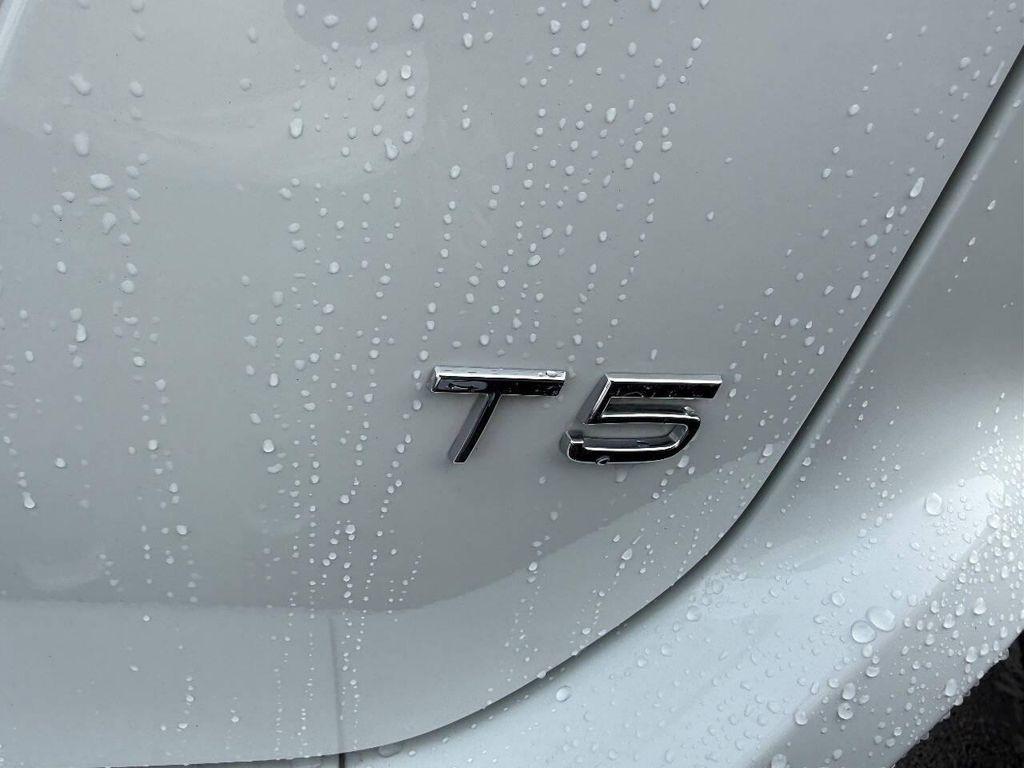 used 2015 Volvo XC60 car, priced at $9,995