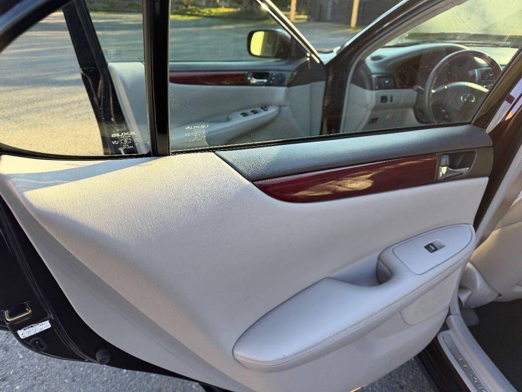 used 2002 Lexus ES 300 car, priced at $6,995