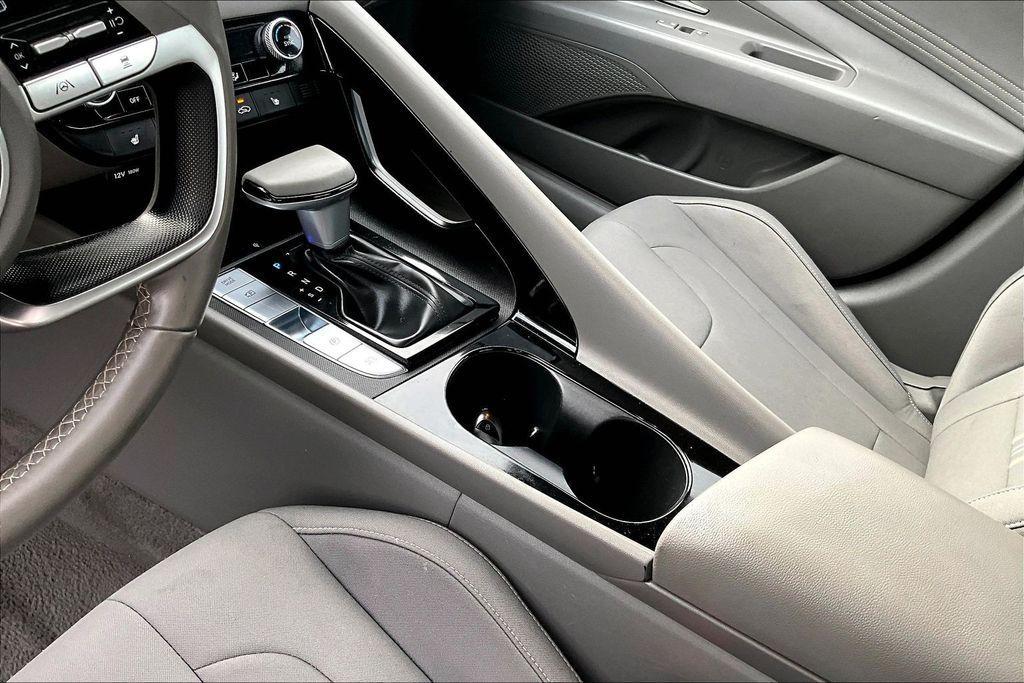 used 2025 Hyundai Elantra car, priced at $21,411