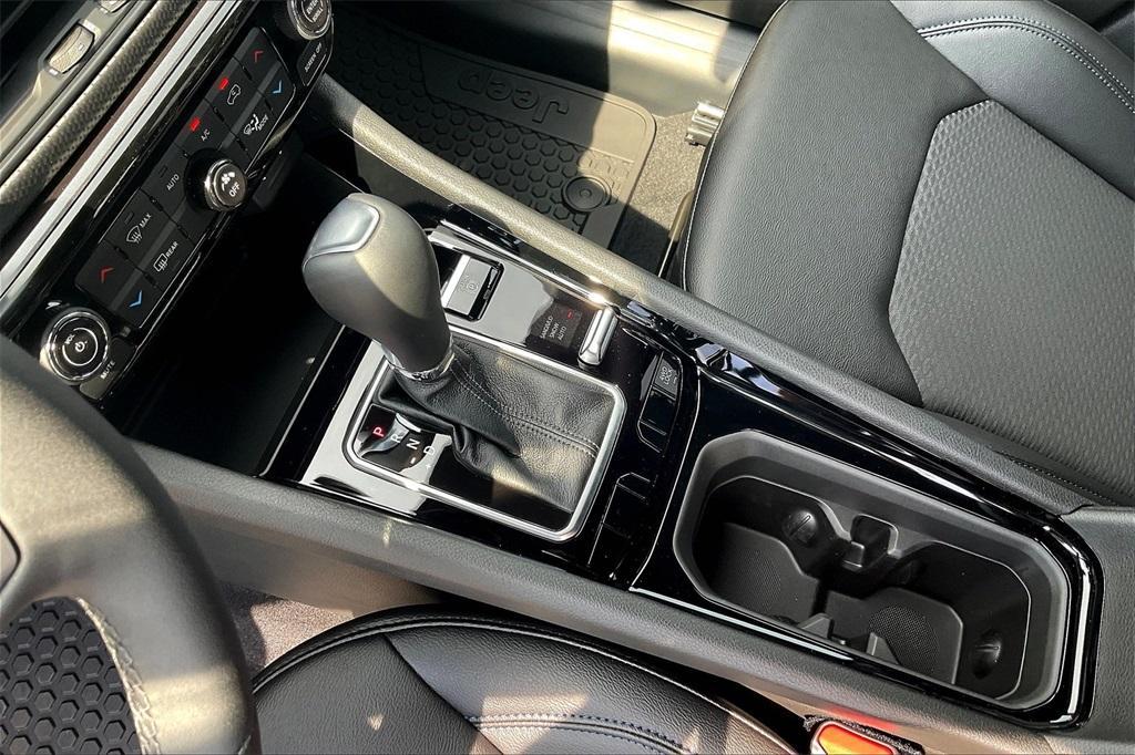 new 2025 Jeep Compass car, priced at $30,564