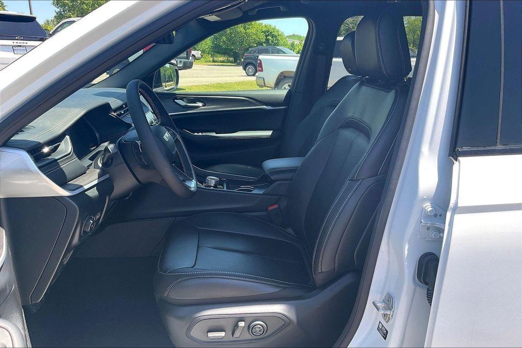 new 2026 Jeep Grand Cherokee L car, priced at $41,428