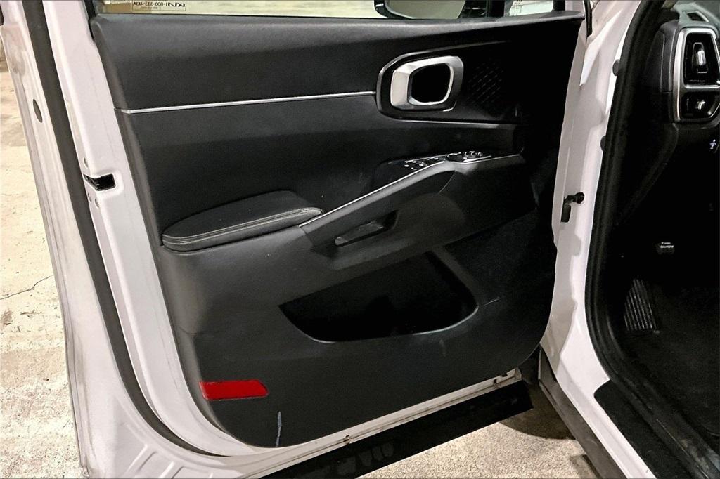 used 2022 Kia Sorento car, priced at $20,011