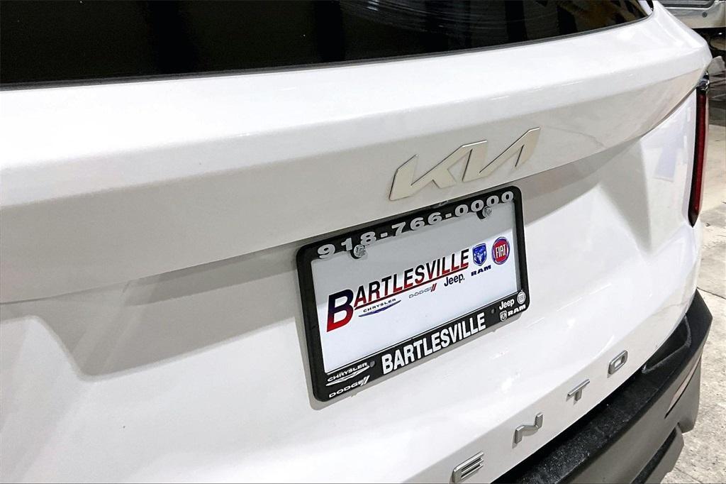 used 2022 Kia Sorento car, priced at $20,011