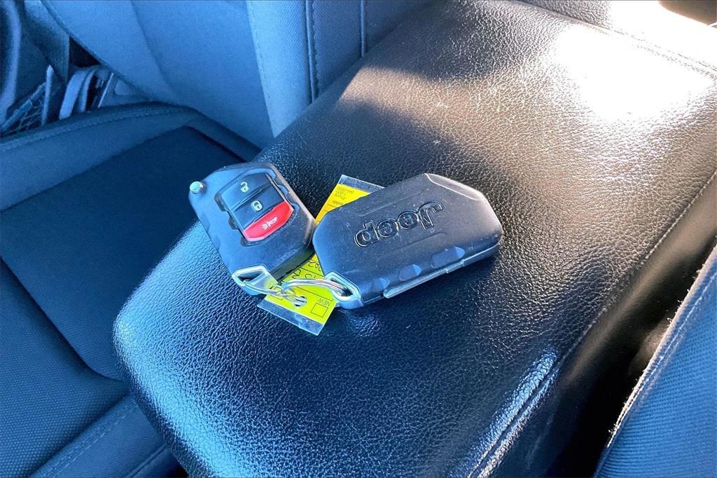 used 2020 Jeep Gladiator car, priced at $25,211