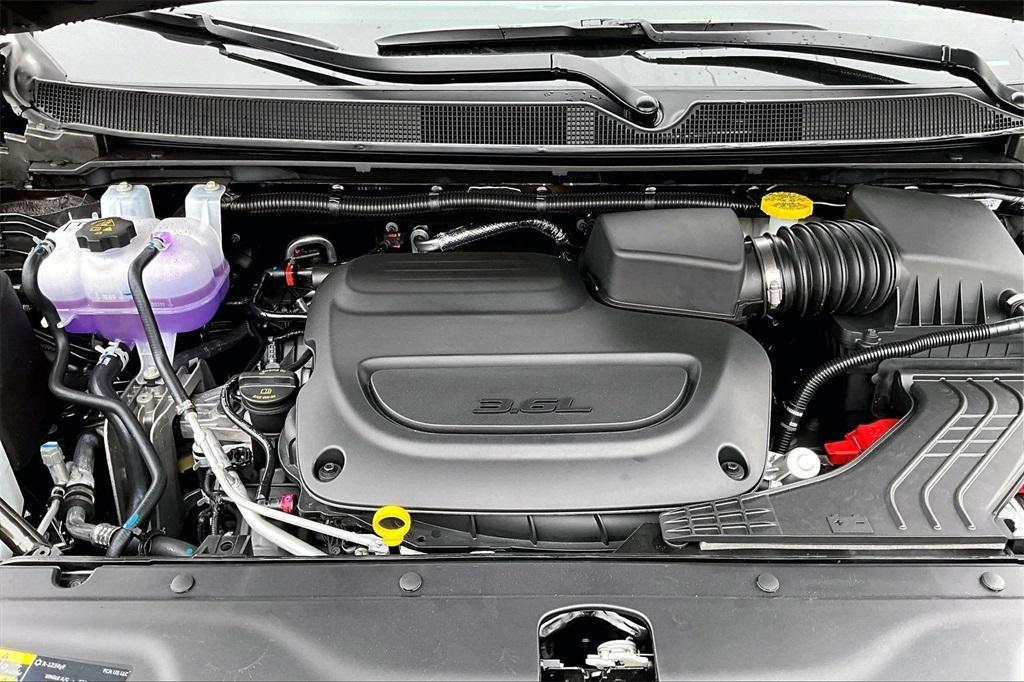 new 2026 Chrysler Pacifica car, priced at $53,211