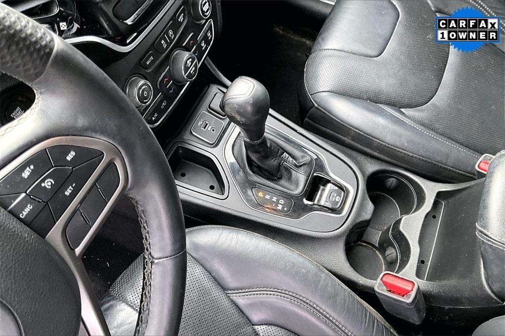 used 2019 Jeep Cherokee car, priced at $15,211