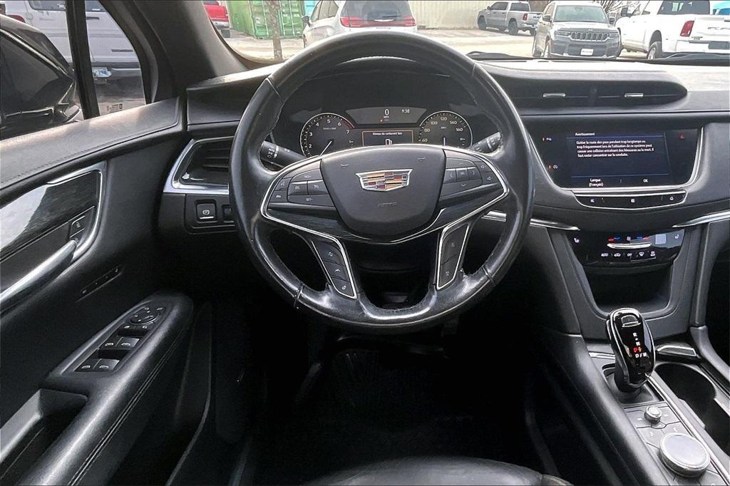 used 2020 Cadillac XT5 car, priced at $17,811