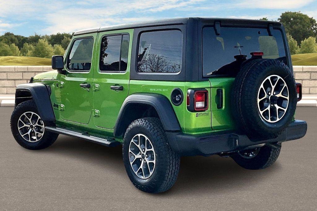 new 2026 Jeep Wrangler car, priced at $44,013