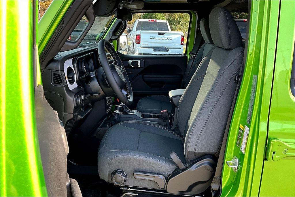 new 2026 Jeep Wrangler car, priced at $44,013