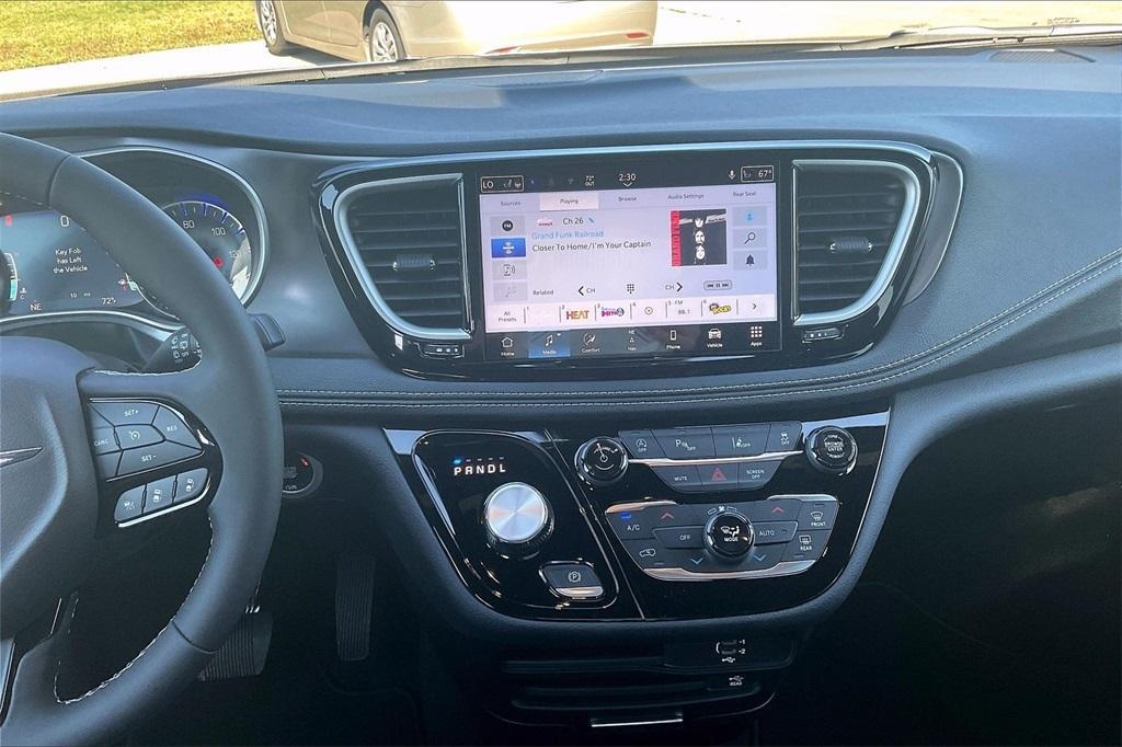 new 2026 Chrysler Pacifica car, priced at $43,674