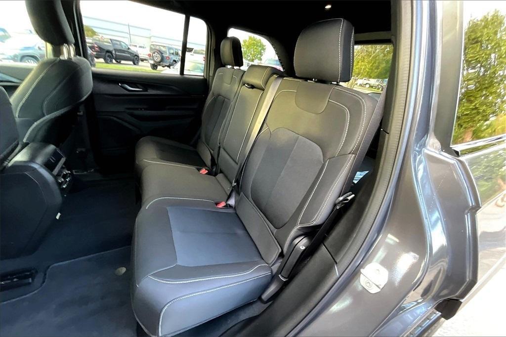 new 2025 Jeep Grand Cherokee car, priced at $36,134