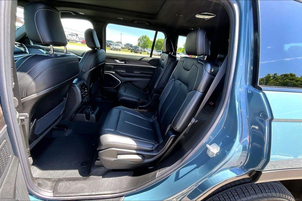 new 2026 Jeep Grand Cherokee L car, priced at $44,807