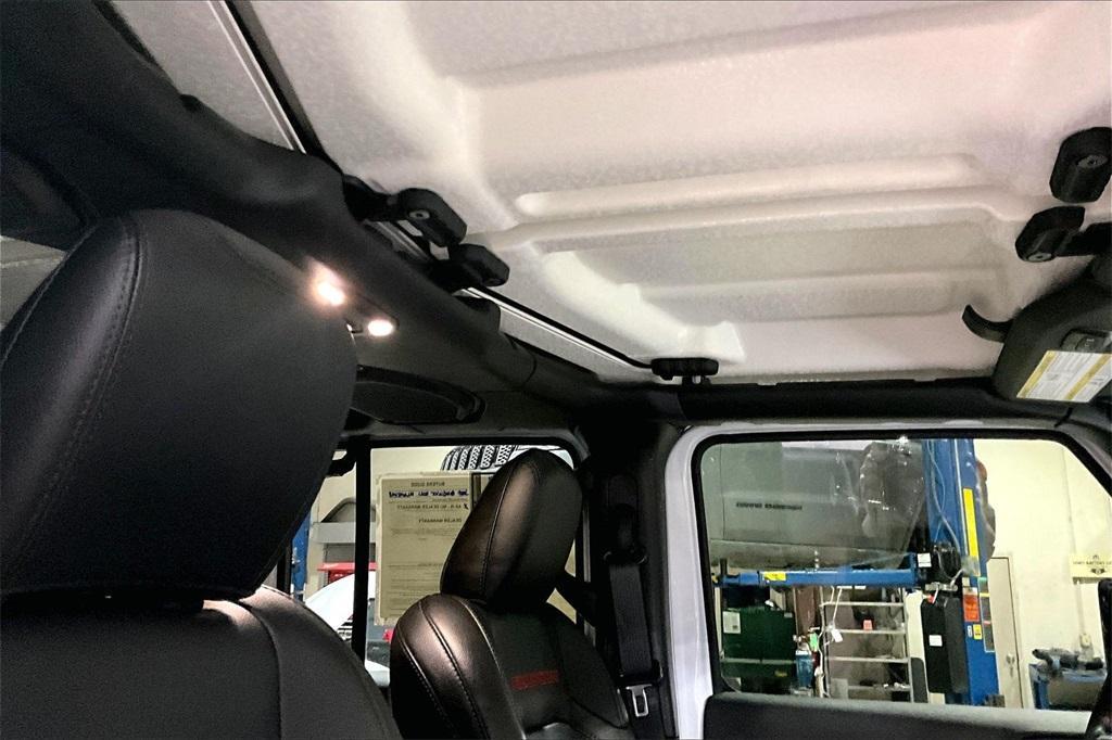 used 2021 Jeep Gladiator car, priced at $38,111