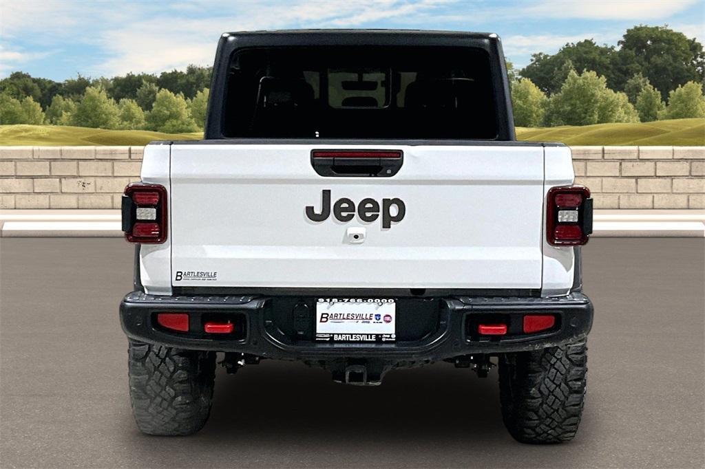 used 2021 Jeep Gladiator car, priced at $38,111