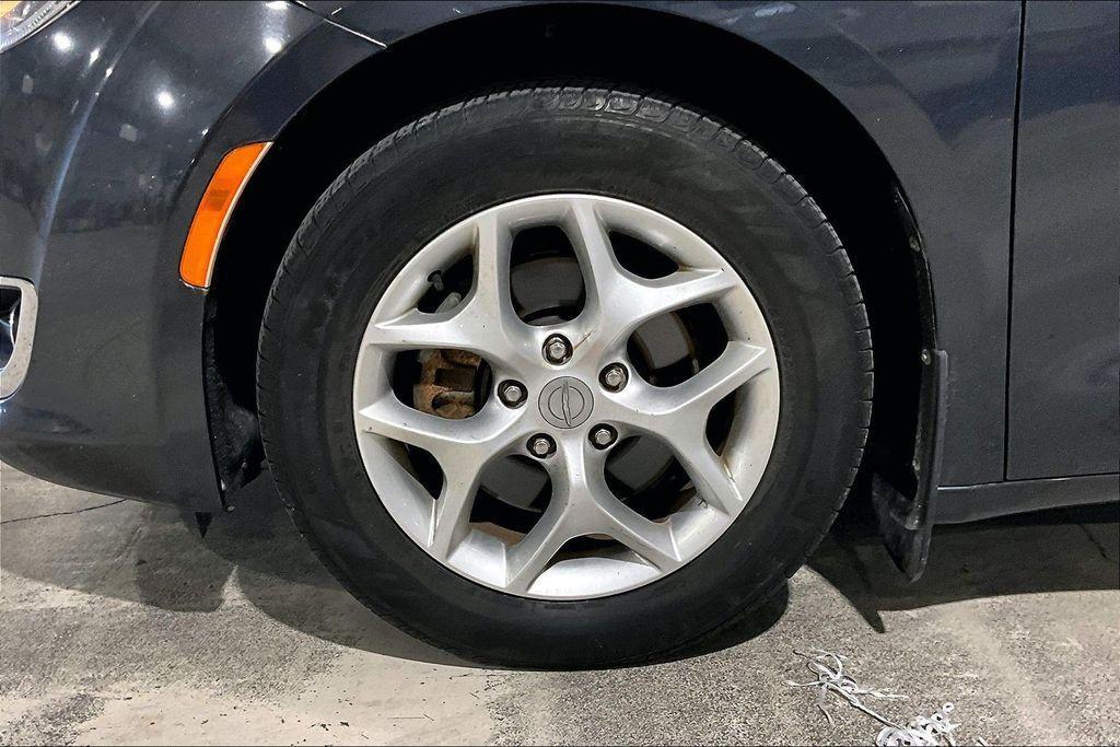 used 2020 Chrysler Pacifica car, priced at $19,311