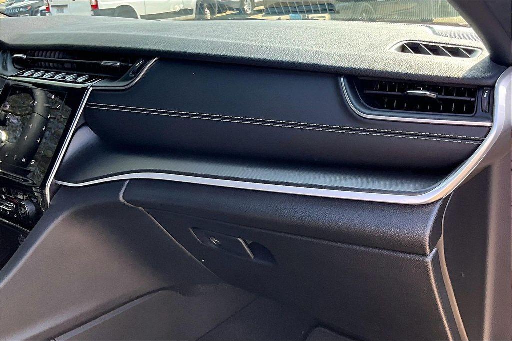 used 2024 Jeep Grand Cherokee L car, priced at $33,511