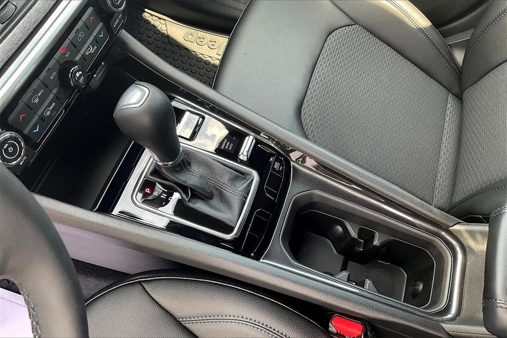 new 2025 Jeep Compass car, priced at $27,990