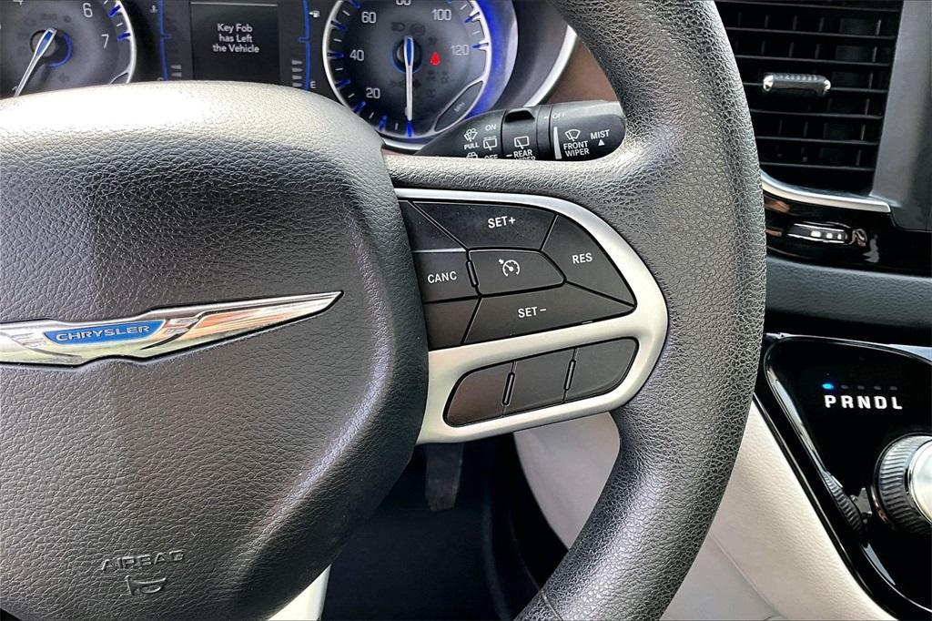 used 2019 Chrysler Pacifica car, priced at $15,411